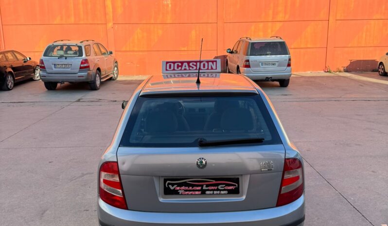 SKODA FABIA lleno