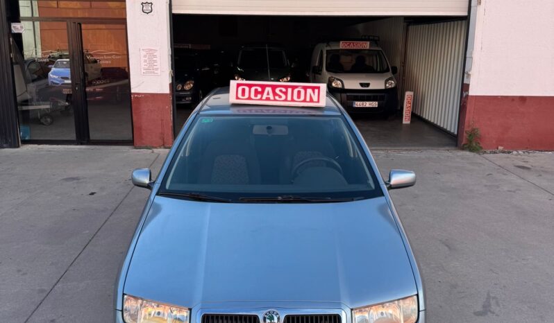 SKODA FABIA lleno