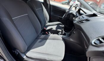 FORD FIESTA lleno