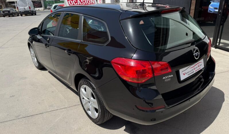 OPEL ASTRA lleno