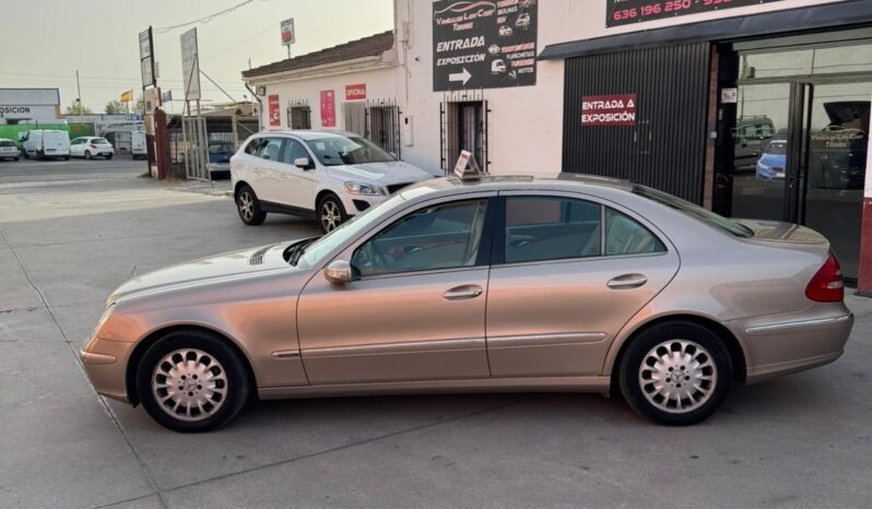 MERCEDES E220 lleno