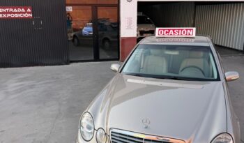 MERCEDES E220 lleno