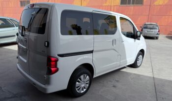 NISSAN NV200 lleno