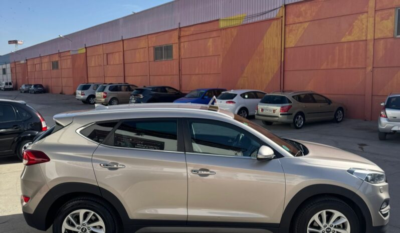 HYUNDAI TUCSON lleno