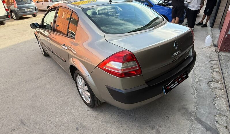 RENAULT MEGANE lleno