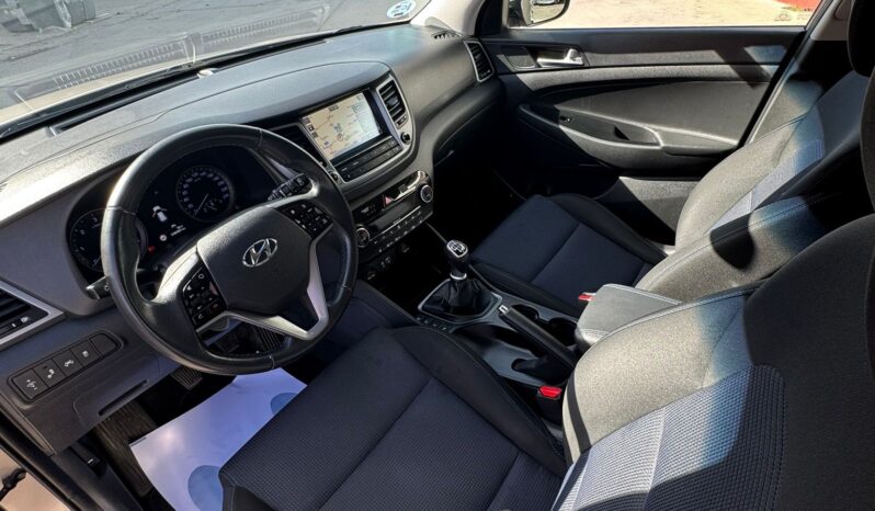 HYUNDAI TUCSON lleno