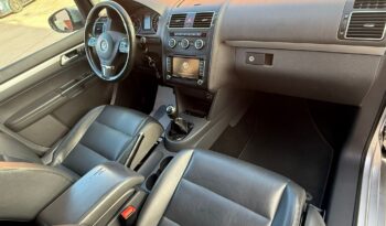 VOLKSWAGEN TOURAN lleno