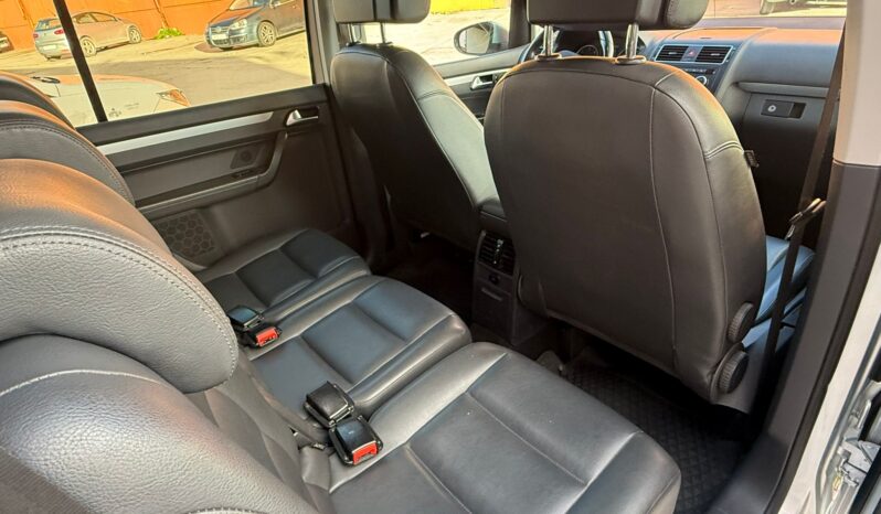 VOLKSWAGEN TOURAN lleno
