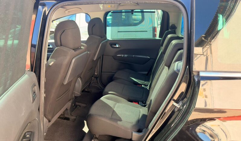 PEUGEOT 5008 lleno