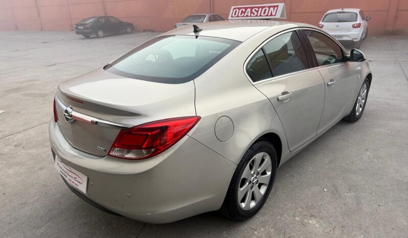 OPEL INSIGNIA lleno