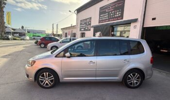 VOLKSWAGEN TOURAN lleno