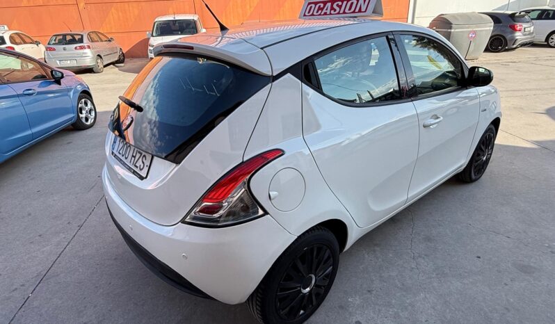 LANCIA YPSILON lleno