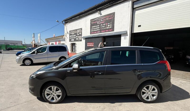 PEUGEOT 5008 lleno