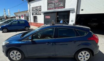 FORD FOCUS lleno