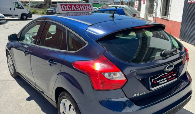 FORD FOCUS lleno