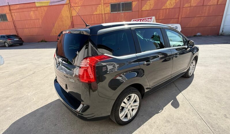 PEUGEOT 5008 lleno