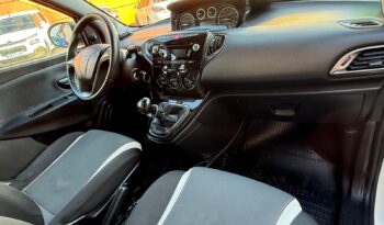 LANCIA YPSILON lleno