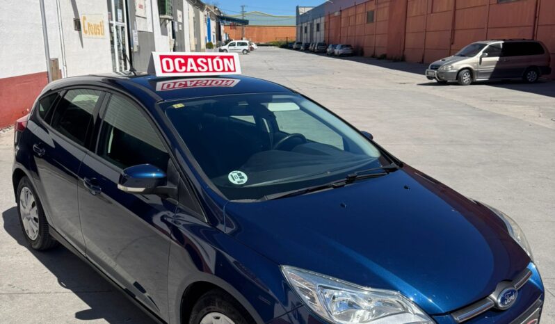 FORD FOCUS lleno