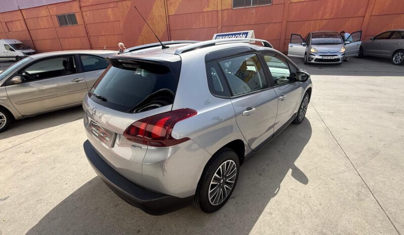 PEUGEOT 2008 lleno