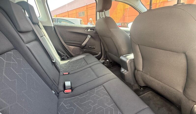 PEUGEOT 2008 lleno