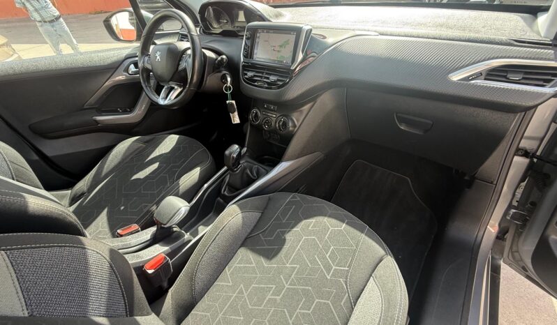 PEUGEOT 2008 lleno