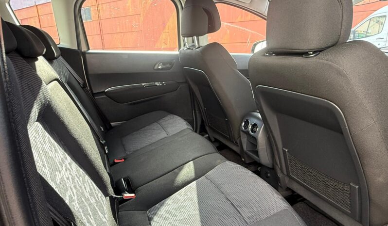 PEUGEOT 3008 lleno