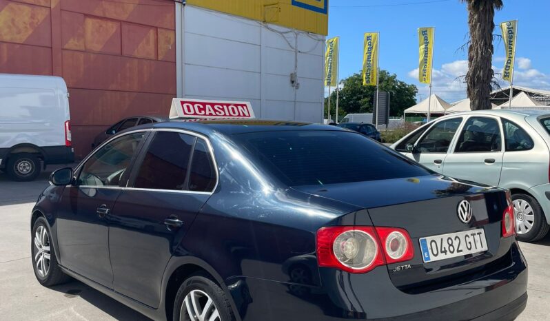 VOLKSWAGEN JETTA lleno