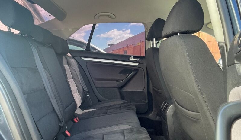 VOLKSWAGEN JETTA lleno